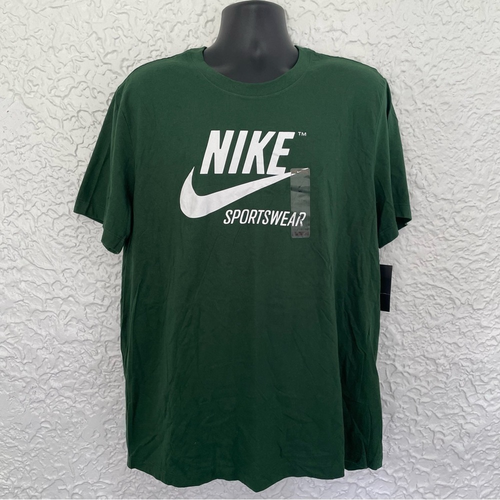 NWT Nike The Nike Teen Sportswear T-Shirt Size XL - Picture 2 of 6